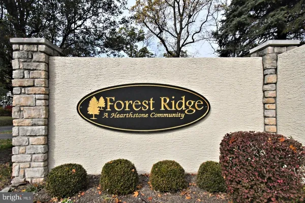 Property Slideshow image 2 of 15 | 100 claret ct 201, Warrington, PA, 18976