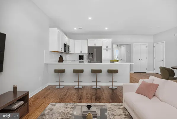 Property Slideshow image 2 of 5 | 18 ivy ln # 87, Levittown, PA, 19055