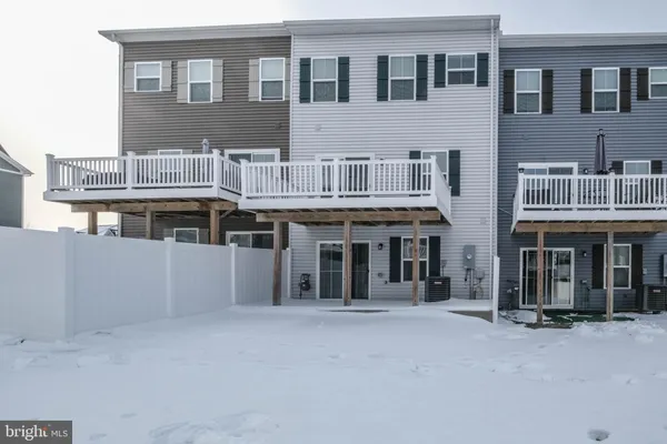 Property Slideshow image 3 of 86 | 109 bayhill ter, Lake Frederick, VA, 22630