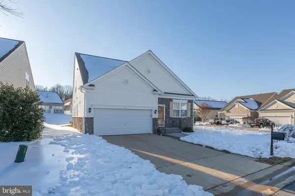 Property Slideshow image 2 of 66 | 3 chantilly pl, Fredericksburg, VA, 22406