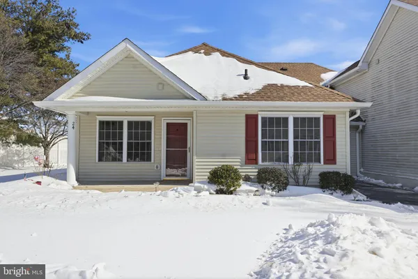 Property Slideshow image 3 of 29 | 24 avenrowe ct, Fairless Hills, PA, 19030