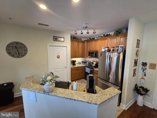 Property Slideshow image 2 of 15 | 1000 fountainview cir apt 309, Newark, DE, 19713