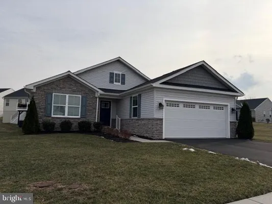 Property Slideshow image 2 of 24 | 101 zachary way, Pottstown, PA, 19464