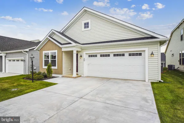 Property Slideshow image 2 of 34 | 321 highland way 160, Gettysburg, PA, 17325