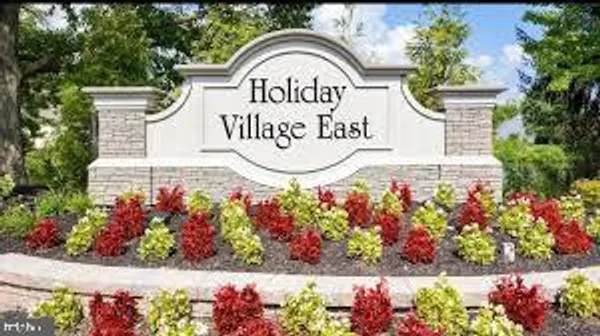 Property Slideshow image 2 of 30 | 2702 bluegrass dr b, Mount Laurel, NJ, 08054