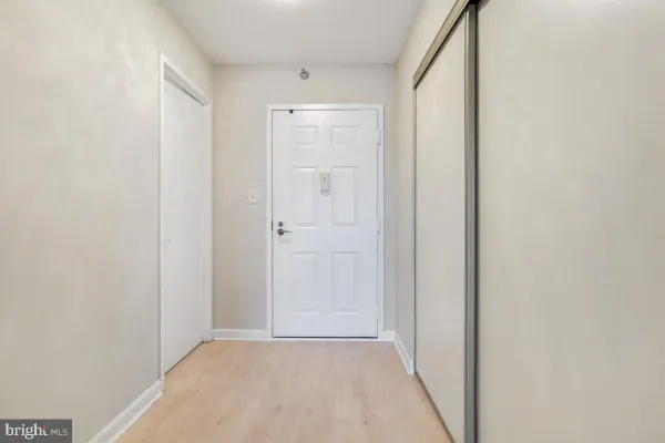 Property Slideshow image 3 of 37 | 15115 interlachen dr 3-525, Silver Spring, MD, 20906