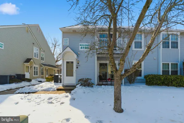 Property Slideshow image 3 of 23 | 4102 adelaide dr # b, Mount Laurel, NJ, 08054