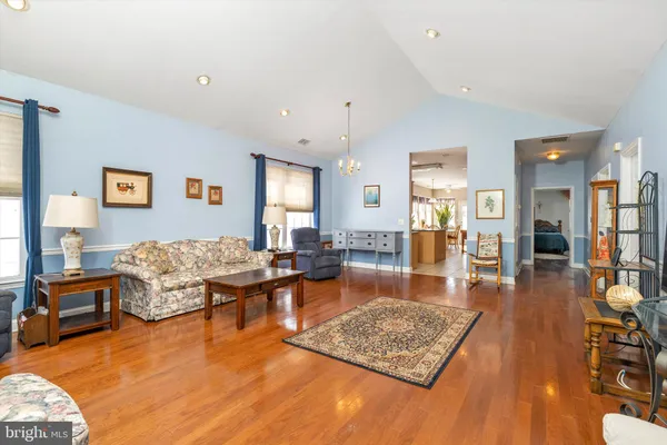 Property Slideshow image 3 of 24 | 14 hummingbird dr, Hamilton, NJ, 08690
