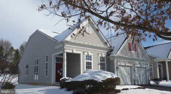 Property Slideshow image 3 of 8 | 458 mimosa cir, Kennett Square, PA, 19348