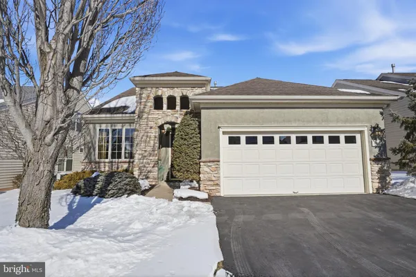 Property Slideshow image 2 of 27 | 941 hamilton way, Warwick, PA, 18974