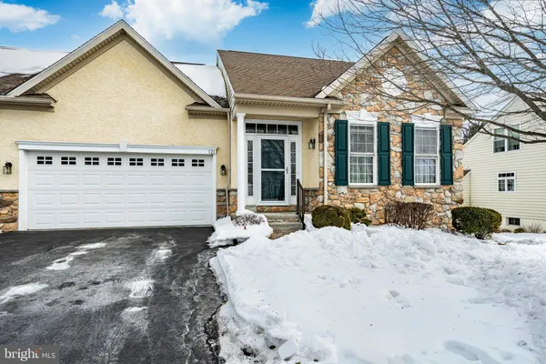 Property Slideshow image 3 of 61 | 121 augusta dr, Honey Brook, PA, 19344