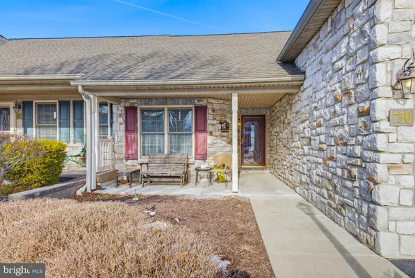 Property Slideshow image 3 of 20 | 730 heather rdg, Manheim, PA, 17545