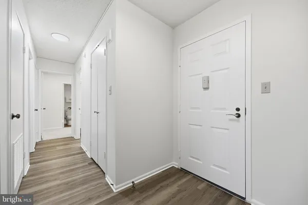 Property Slideshow image 3 of 22 | 15115 interlachen dr 3-417, Silver Spring, MD, 20906