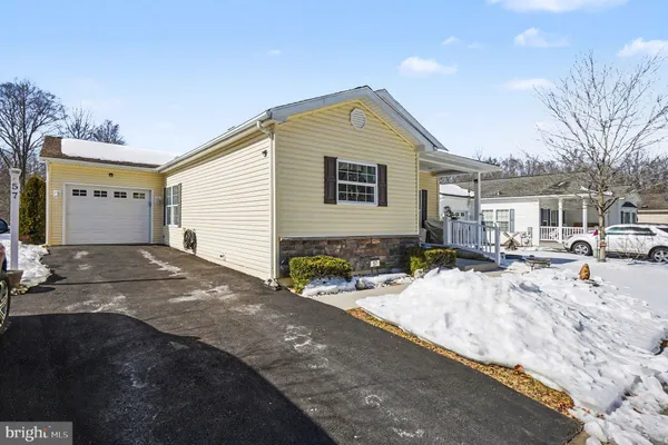 Property Slideshow image 3 of 51 | 57 admirals way, Elkton, MD, 21921