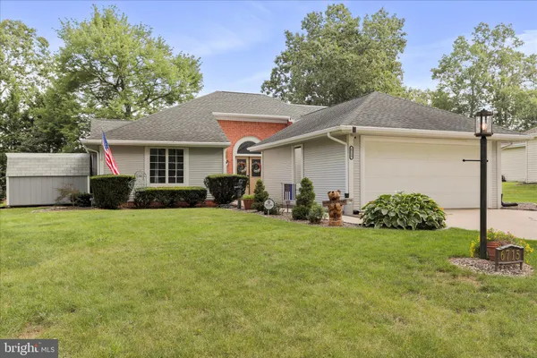 Property Slideshow image 2 of 38 | 6715 congressional ter, Fayetteville, PA, 17222