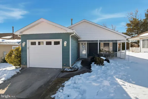 Property Slideshow image 3 of 34 | 1475 gleniffer hill rd, Toms River, NJ, 08755