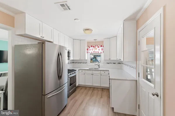 Property Slideshow image 3 of 34 | 31 jericho rd, Toms River, NJ, 08757