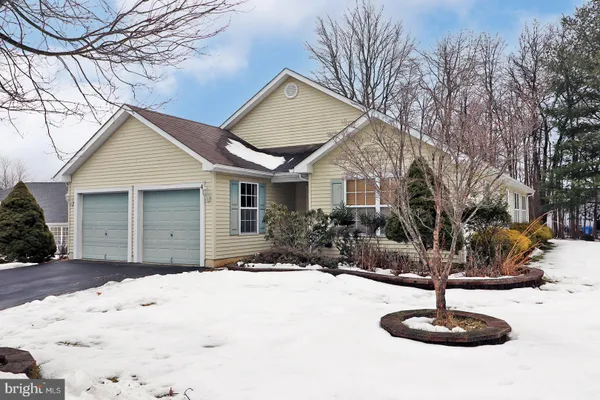 Property Slideshow image 3 of 30 | 4 stanton ct, Whiting, NJ, 08759