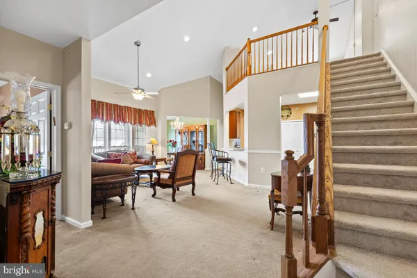 Property Slideshow image 2 of 25 | 100 fiddleleaf ln 301, Warrington, PA, 18976