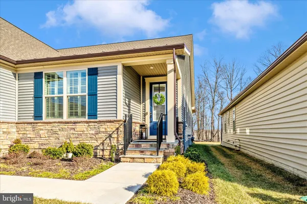 Property Slideshow image 3 of 42 | 2821 camomile dr, Frederick, MD, 21704