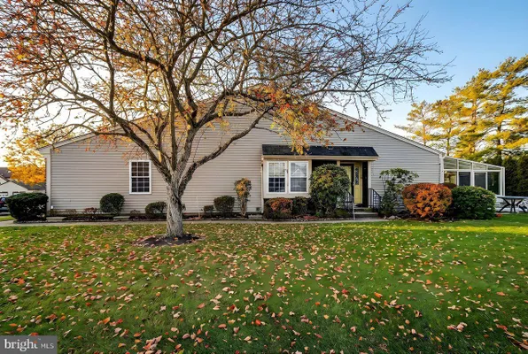 Property Slideshow image 2 of 32 | 3 surrey ct a, Monroe Township, NJ, 08831