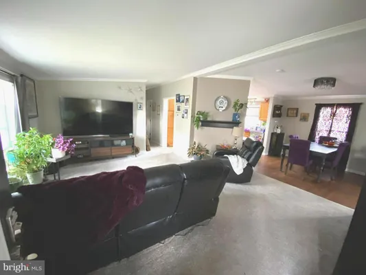 Property Slideshow image 3 of 20 | 145 random rd, Douglassville, PA, 19518