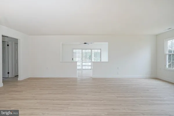 Property Slideshow image 3 of 25 | 53 knollwood dr, Deptford, NJ, 08096