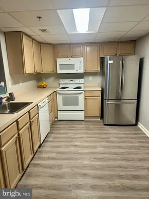 Property Slideshow image 2 of 37 | 9000 centennial sta 900, Warminster, PA, 18974