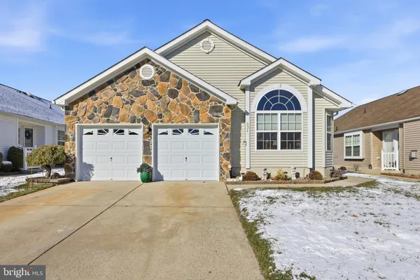 Property Slideshow image 3 of 30 | 531 riviera dr, Williamstown, NJ, 08094