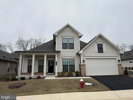 Property Slideshow image 2 of 14 | 43065 greeley sq, Ashburn, VA, 20148