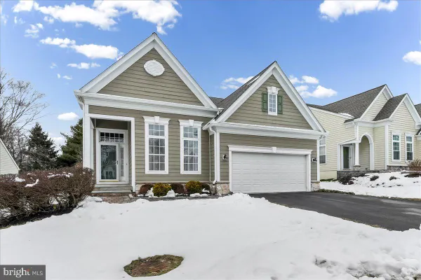 Property Slideshow image 2 of 32 | 217 katsura dr, Kennett Square, PA, 19348