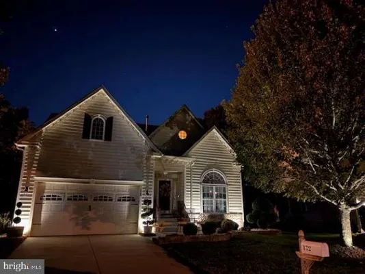 Property Slideshow image 2 of 31 | 172 hearthstone dr, Berlin, NJ, 08009