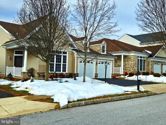 Property Slideshow image 3 of 39 | 458 peters way, Phoenixville, PA, 19460