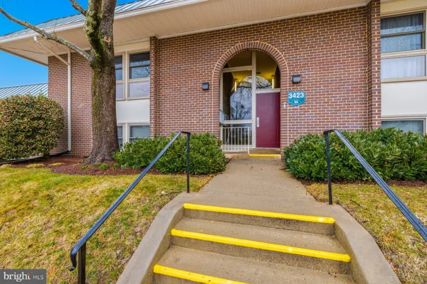 Property Slideshow image 2 of 26 | 3423 s leisure world blvd 89-2e, Silver Spring, MD, 20906