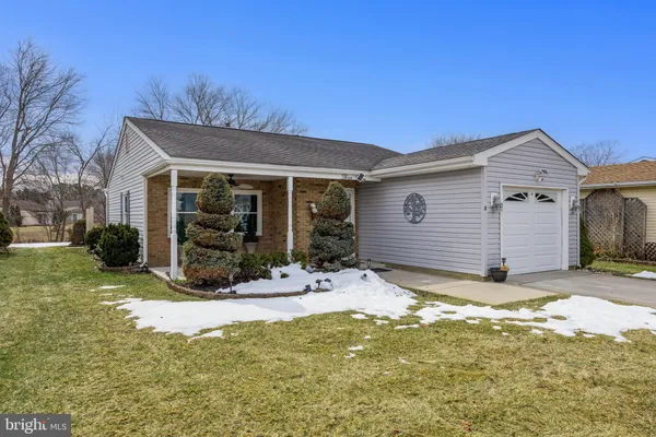 Property Slideshow image 2 of 26 | 3 sheffield pl, Southampton, NJ, 08088