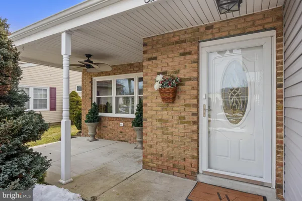 Property Slideshow image 3 of 26 | 3 sheffield pl, Southampton, NJ, 08088