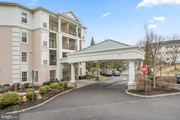 Property Slideshow image 2 of 18 | 244 baltimore pike 131a, Glen Mills, PA, 19342