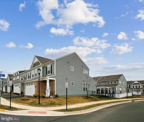 Property Slideshow image 3 of 62 | 25635 not forgotten ter, Chantilly, VA, 20152