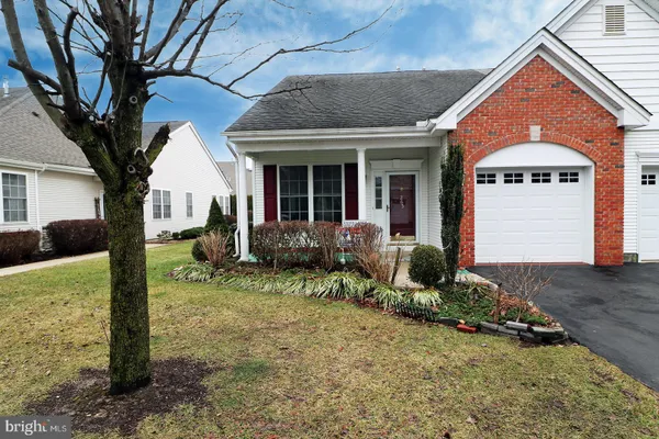 Property Slideshow image 2 of 34 | 265 meadowlark dr, Hamilton, NJ, 08690