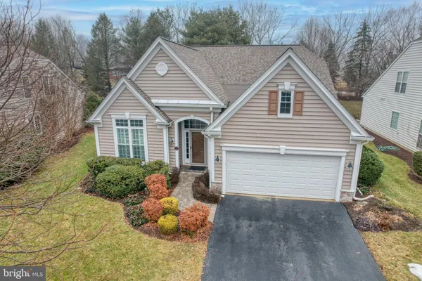 Property Slideshow image 2 of 54 | 454 mimosa cir, Kennett Square, PA, 19348