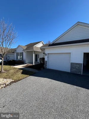 Property Slideshow image 3 of 24 | 131 foxmask turn, Glen Mills, PA, 19342