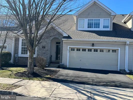 Property Slideshow image 2 of 13 | 172 lattice ln, Collegeville, PA, 19426