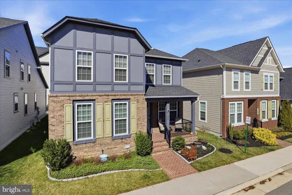 Property Slideshow image 3 of 49 | 6145 olivet dr, Alexandria, VA, 22315