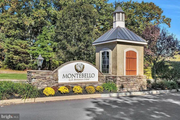 Property Slideshow image 2 of 28 | 28 gainsboro dr, West Berlin, NJ, 08091