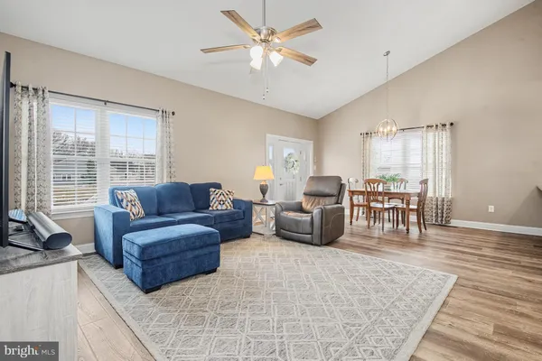 Property Slideshow image 3 of 21 | 22 azzurri ct, Smyrna, DE, 19977