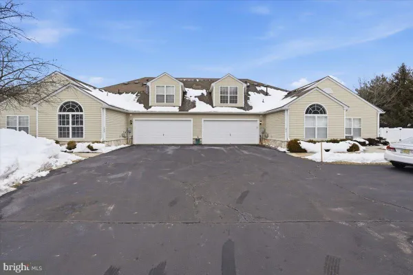 Property Slideshow image 2 of 34 | 192 federal point blvd, Lawrenceville, NJ, 08648