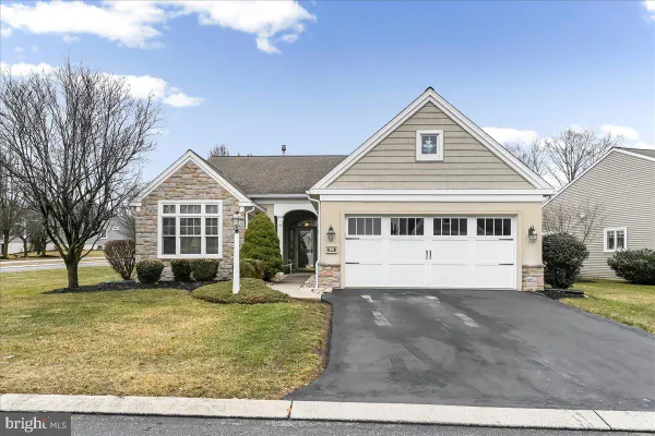 Property Slideshow image 2 of 50 | 1011 percy ln, Lebanon, PA, 17042