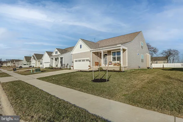 Property Slideshow image 3 of 81 | 507 cherry bark rd, Middletown, DE, 19709