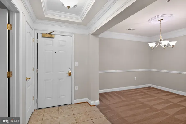 Property Slideshow image 2 of 41 | 2905 saintsbury plz 213, Fairfax, VA, 22031