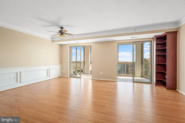 Property Slideshow image 2 of 34 | 19365 cypress ridge ter 1115, Leesburg, VA, 20176